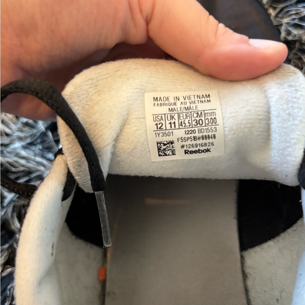 Reebok Classic Black and White Sneakers - Picture 4 of 4